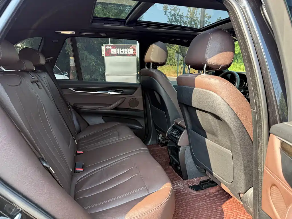 BMW X5 (Import) — миниатюра 17