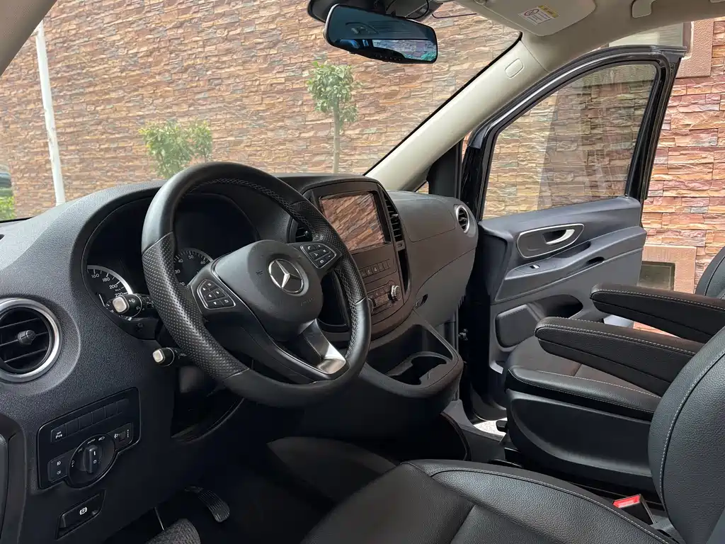 Mercedes-Benz Vito — миниатюра 5