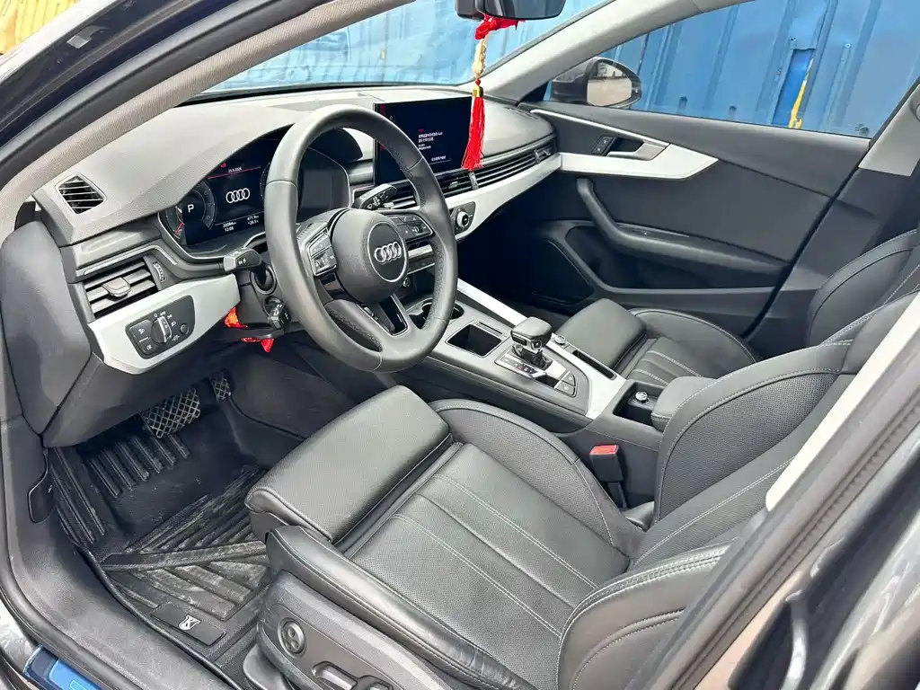 Audi A4L — миниатюра 4