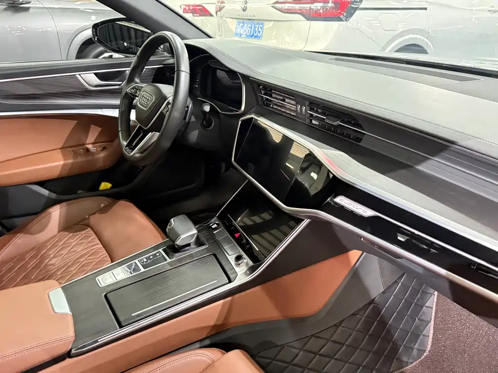 Audi A6L — миниатюра 12