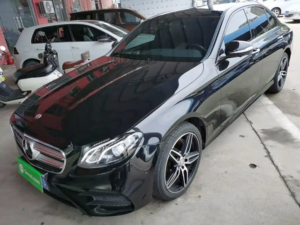 Mercedes-Benz E-Class — миниатюра 2