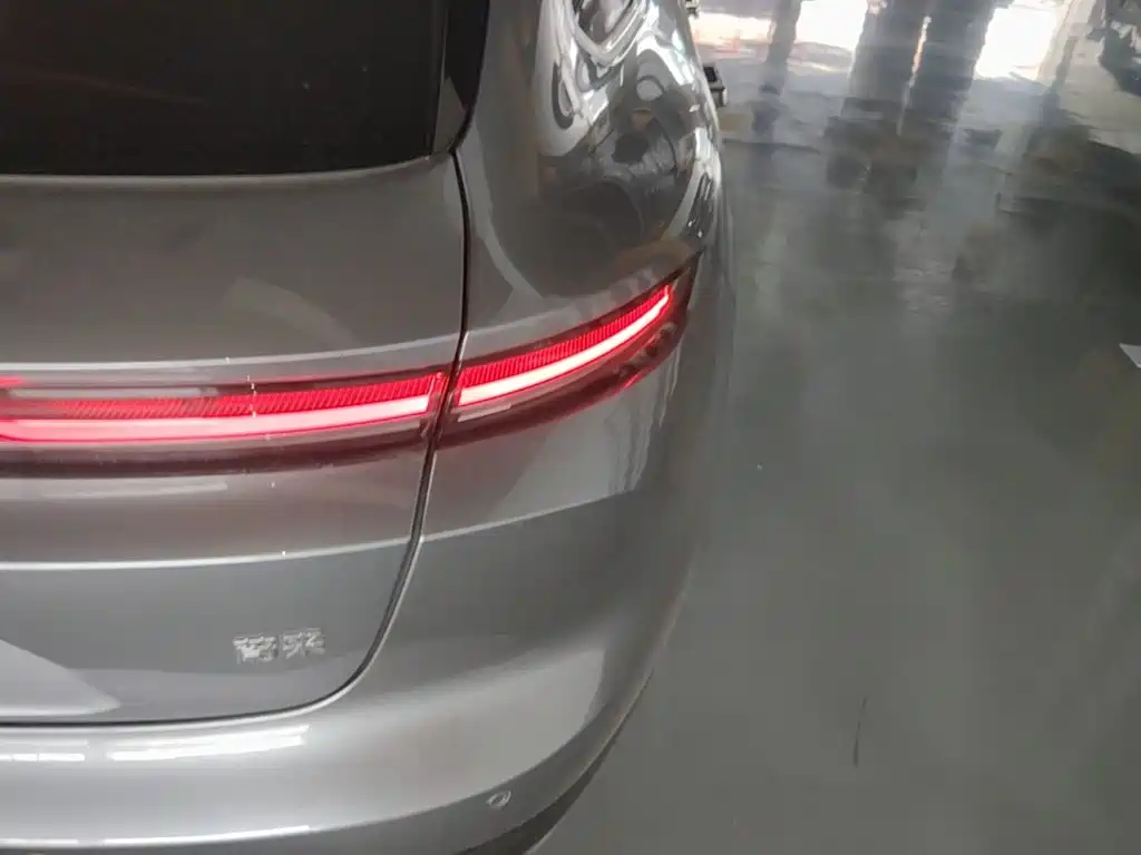NIO ET5T — миниатюра 8