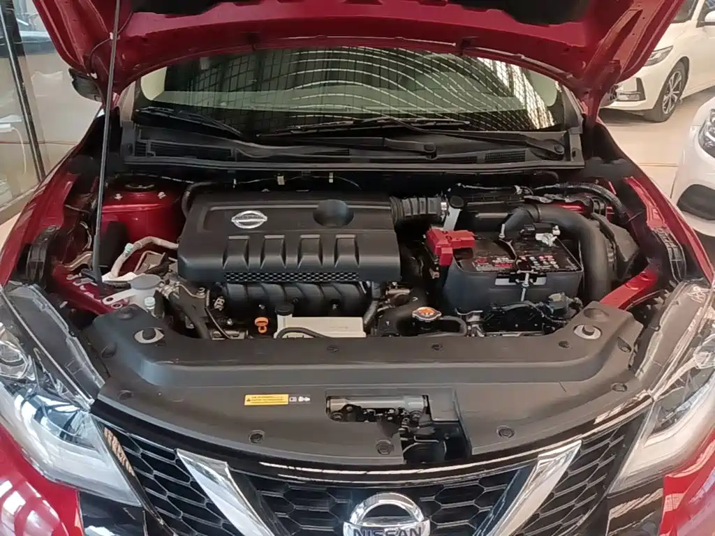 Nissan Tiida — миниатюра 20