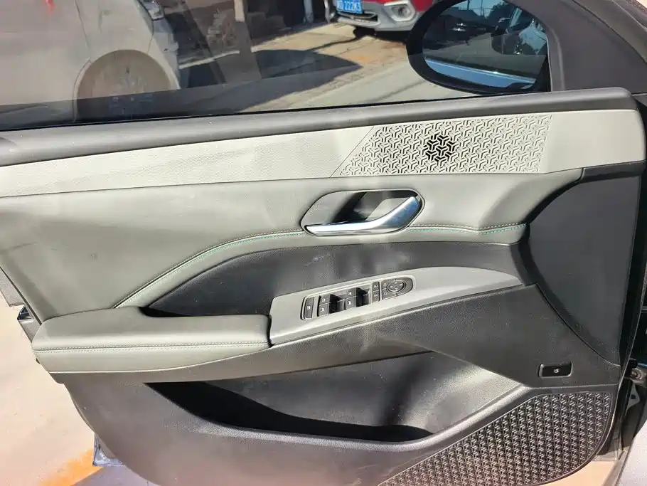 BYD Qin Plus PLUS 2025 DM-i Smart Drive 128KM