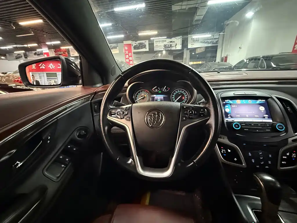 Buick LaCrosse — миниатюра 8
