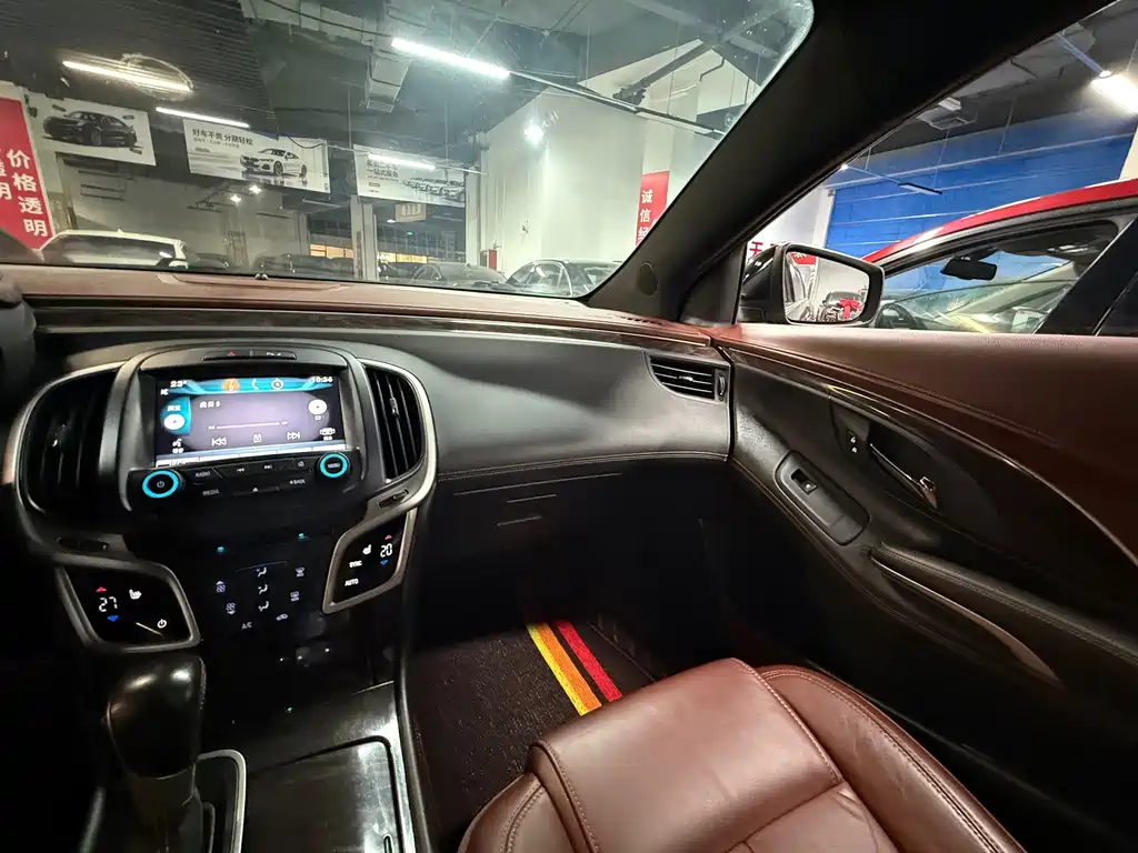 Buick LaCrosse — миниатюра 9