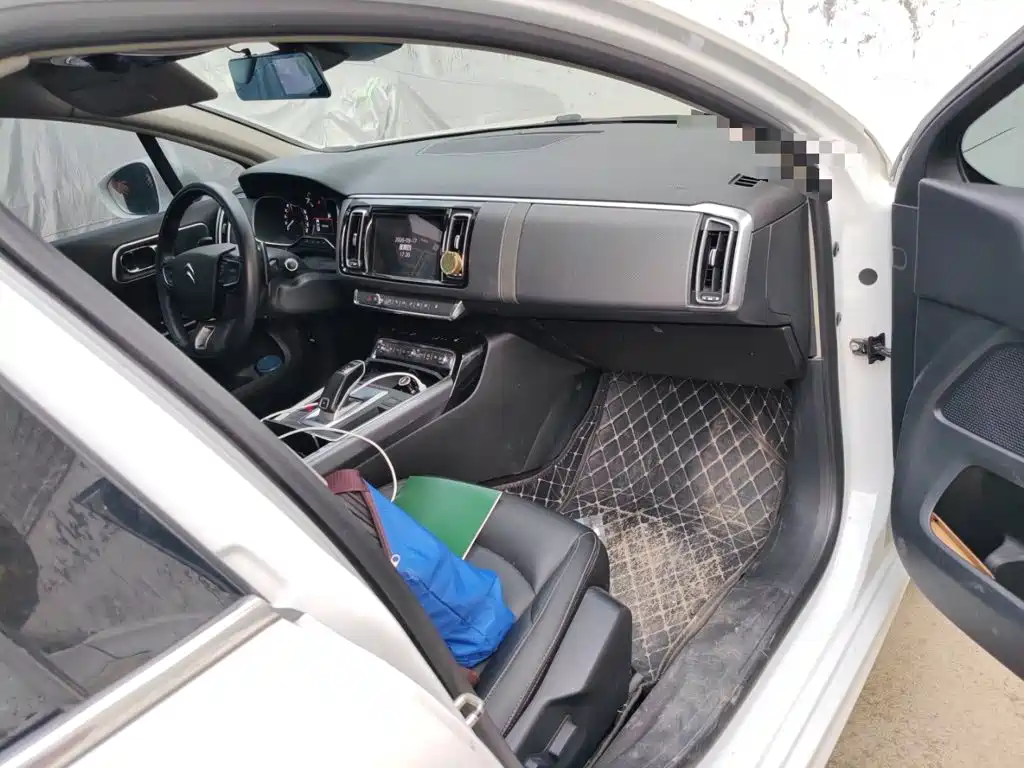 Citroen C6 — миниатюра 17