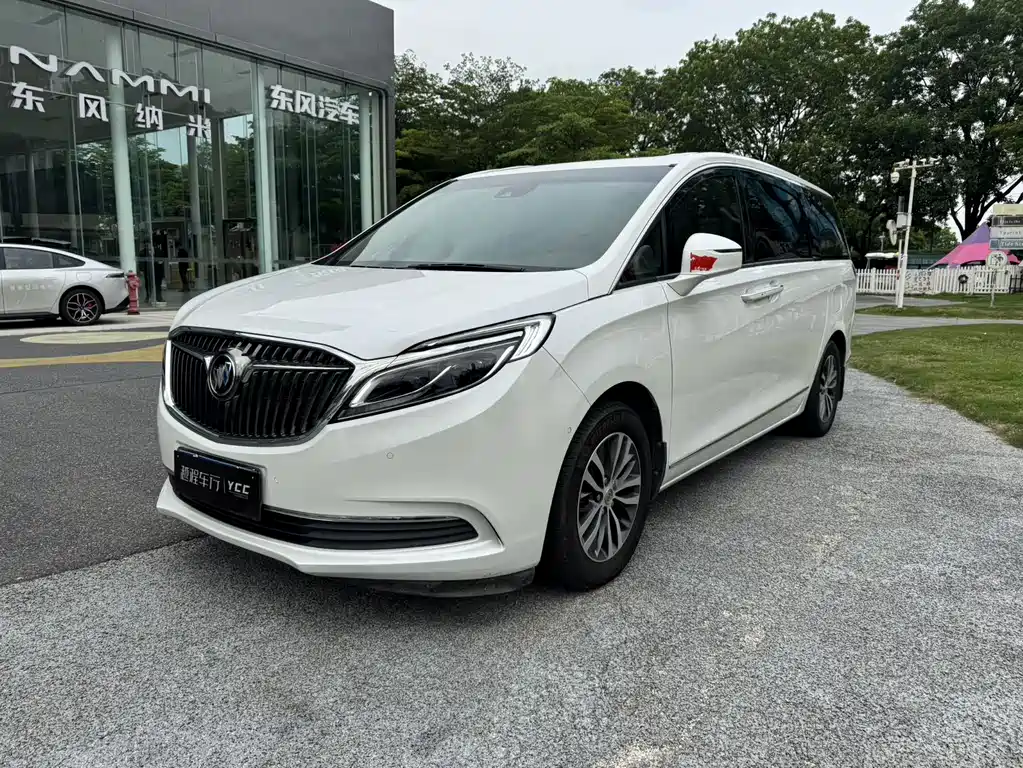 Buick GL8 2017