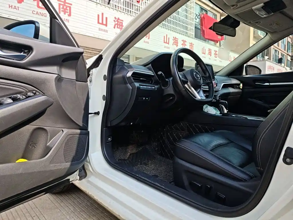 Nissan Teana — миниатюра 12