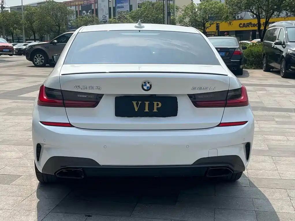 BMW 3 Series — миниатюра 6
