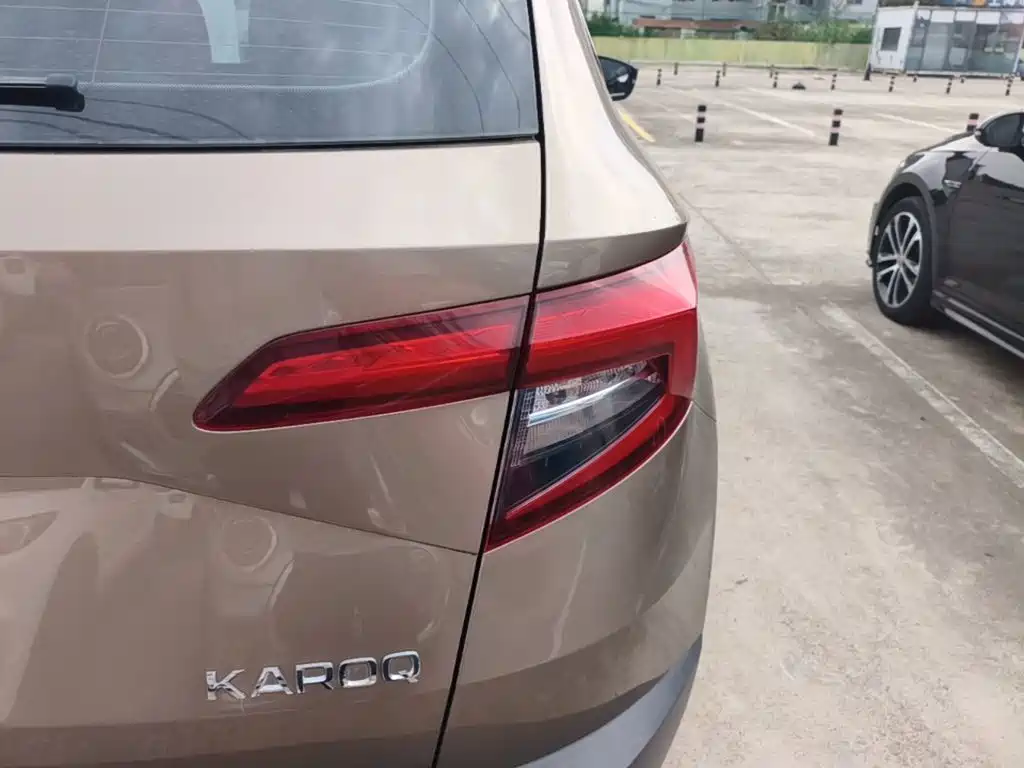 Skoda Karoq — миниатюра 8