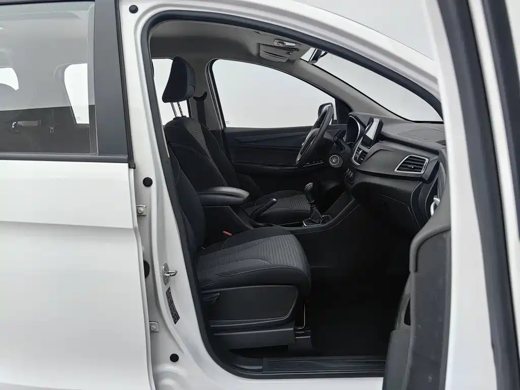 Baojun 730 — миниатюра 23