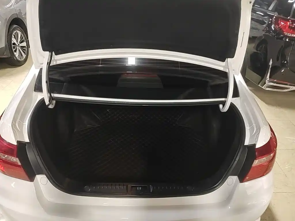 Geely Vision — миниатюра 19