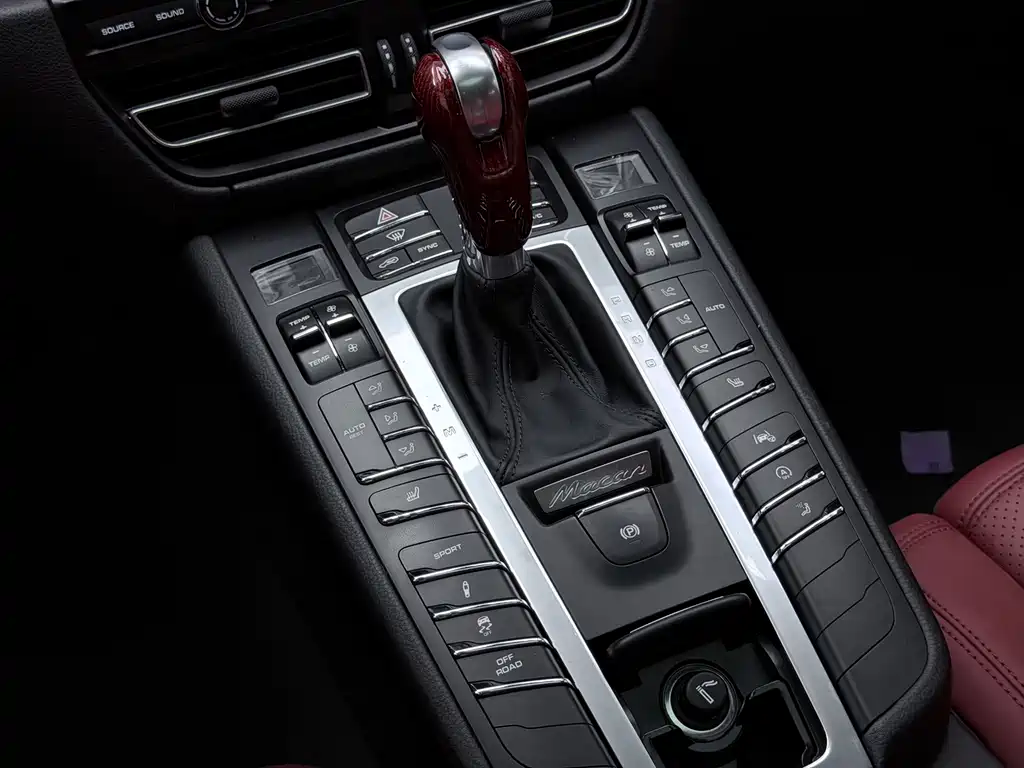 Porsche Macan — миниатюра 27