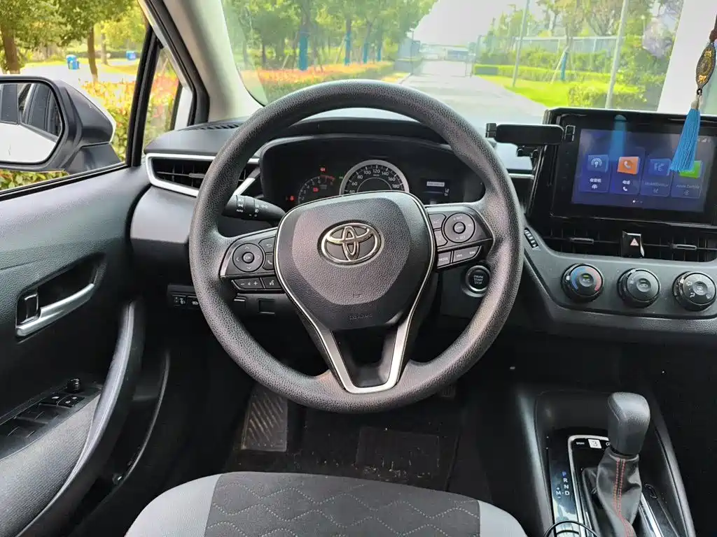 Toyota Corolla — миниатюра 6