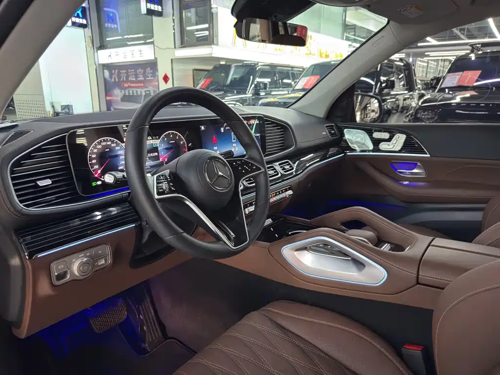 Mercedes-Benz GLS — миниатюра 9