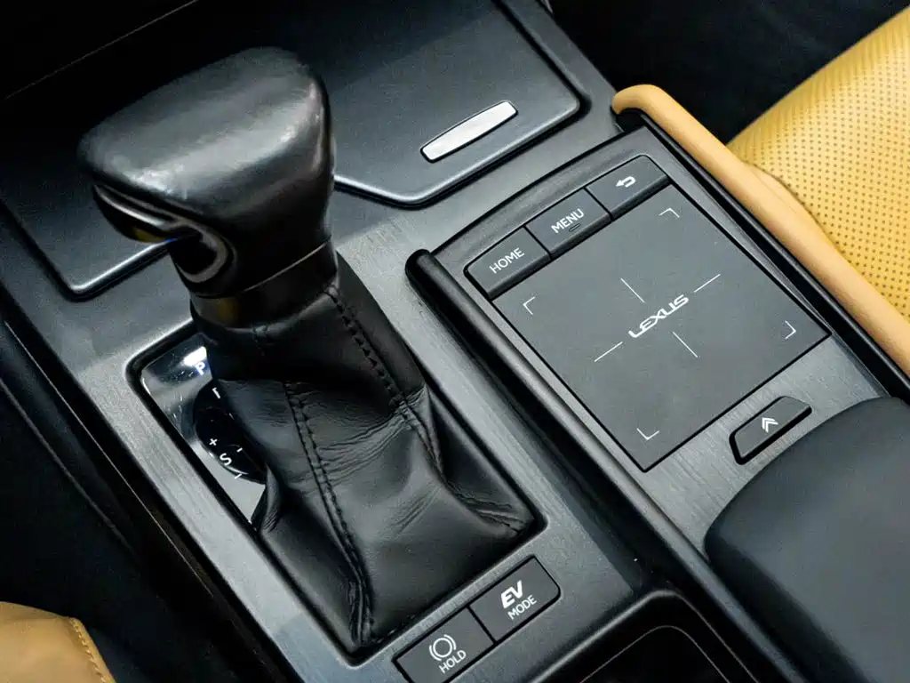 Lexus ES — миниатюра 23