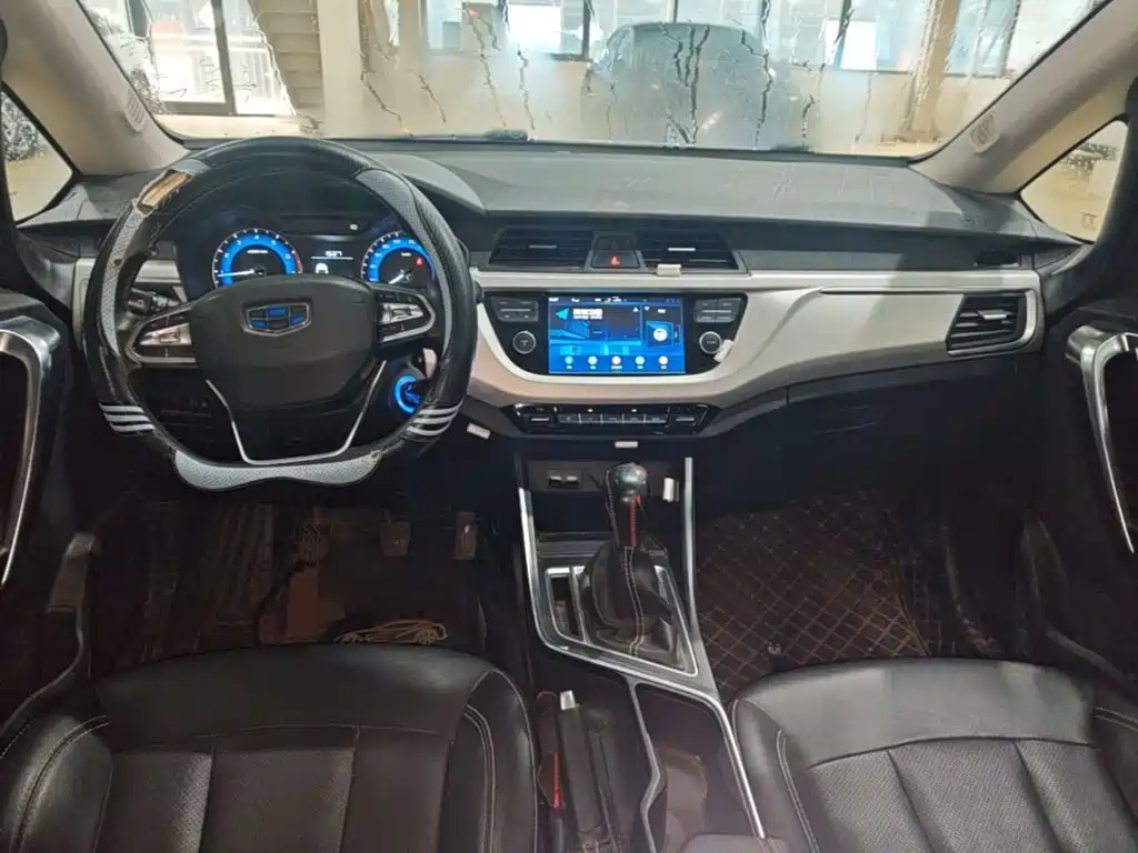 Geely Vision X3 — миниатюра 10