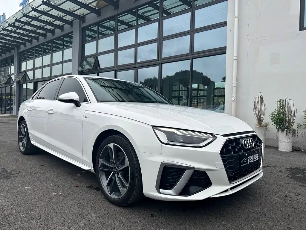 Audi A4L 2023 40 TFSI Fashion