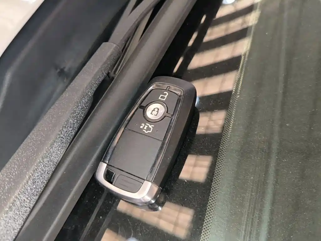 Ford Mondeo — миниатюра 9