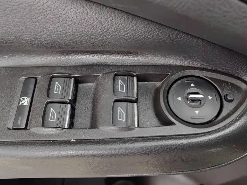 Ford Kuga — миниатюра 9