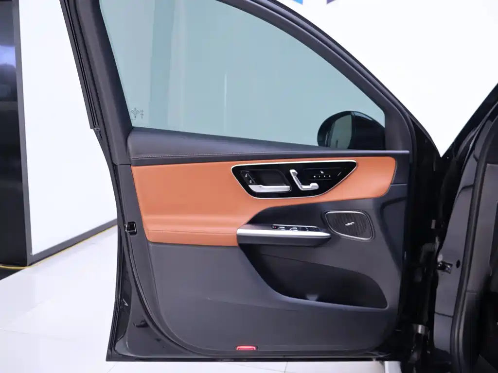 Mercedes-Benz GLC — миниатюра 18