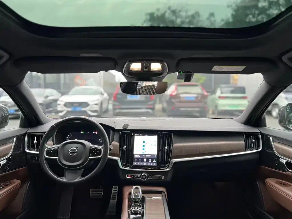 Volvo V90 2022 Cross Country B5 AWD