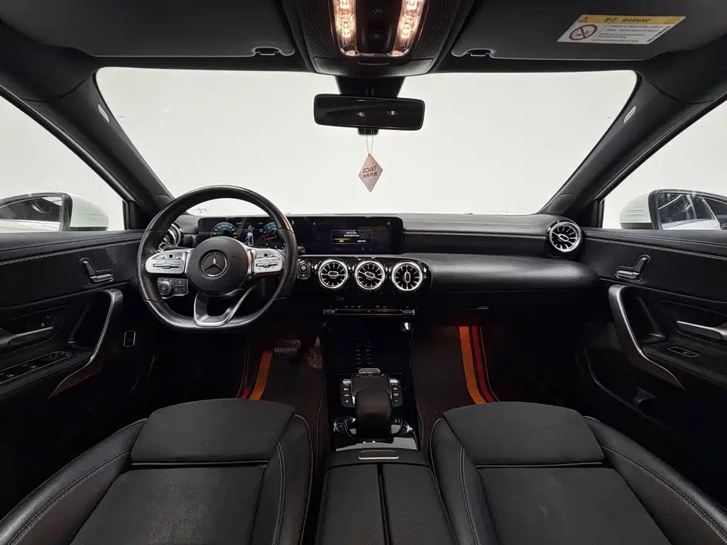 Mercedes-Benz A-Class — миниатюра 11