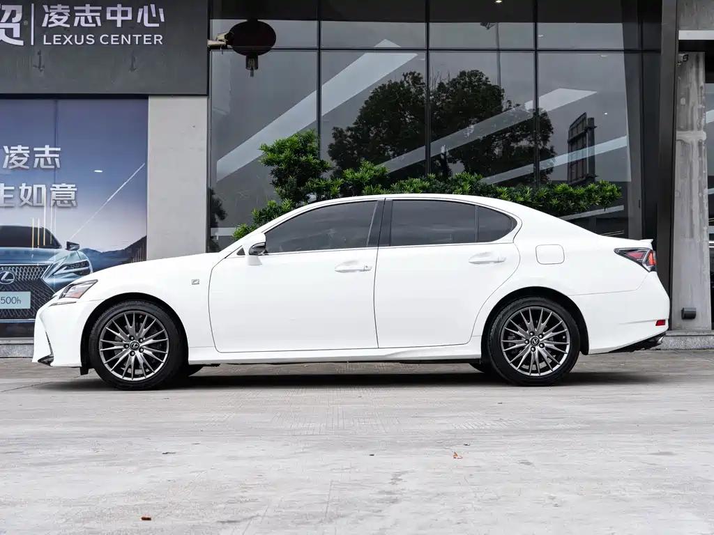 Lexus GS — миниатюра 4