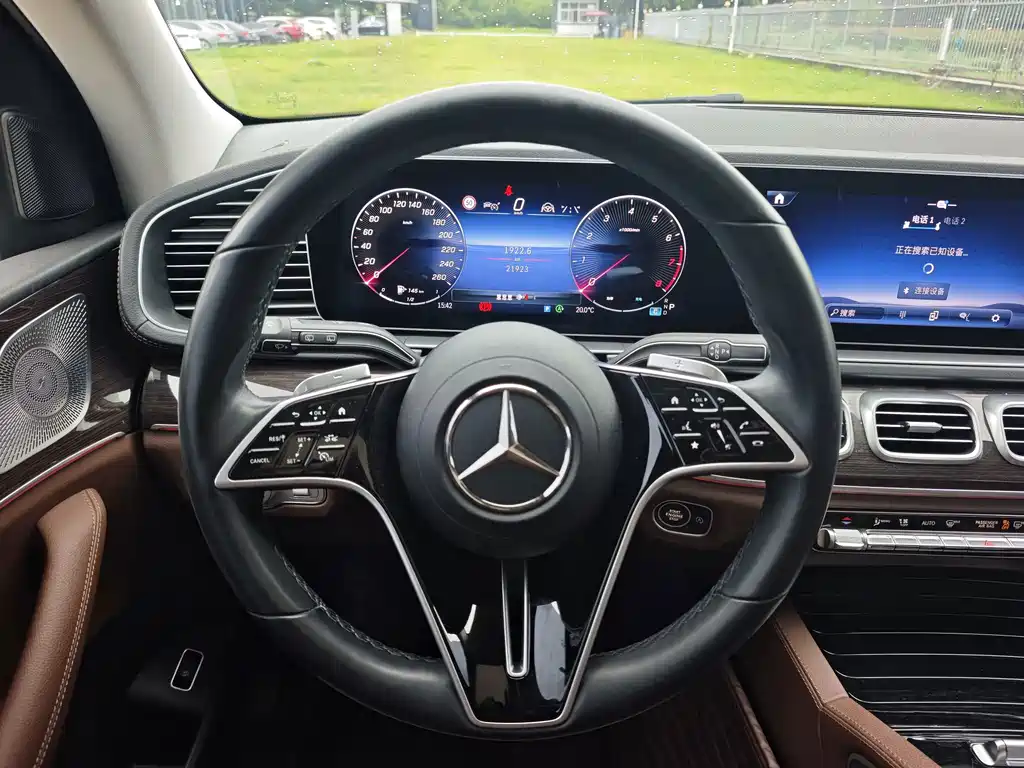 Mercedes-Benz GLE (Import) — миниатюра 11