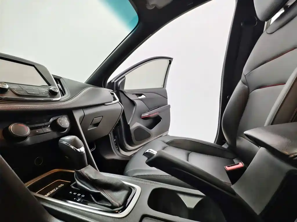 Chevrolet Monza — миниатюра 12