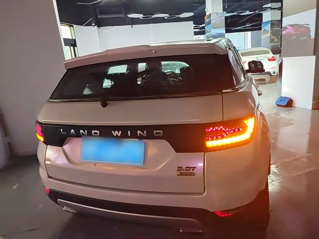 Landwind X7 2015 2.0T Luxury