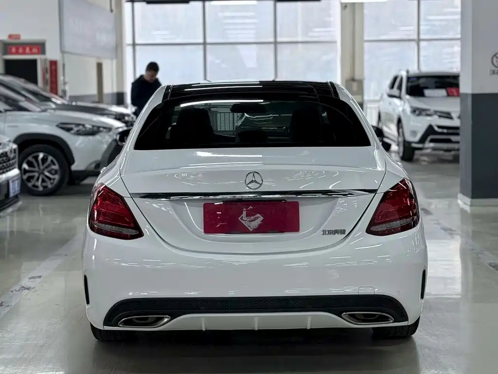 Mercedes-Benz C-Class — миниатюра 17