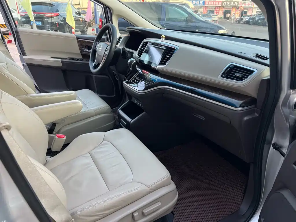 Honda Odyssey — миниатюра 14