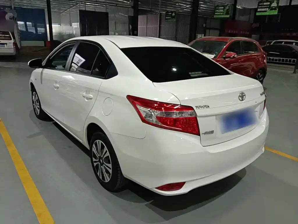 Toyota Vios — миниатюра 5