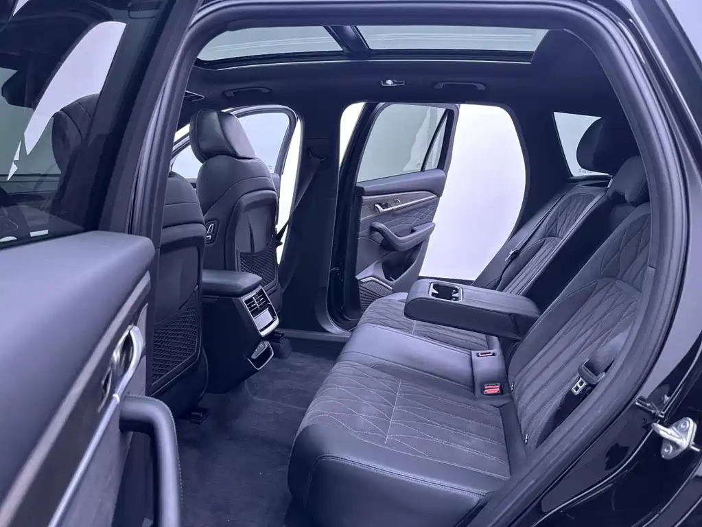 Geely Xingyue L — миниатюра 23