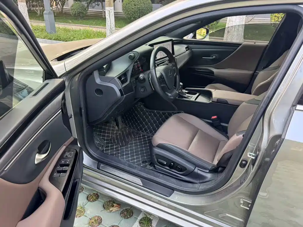 Lexus ES — миниатюра 4