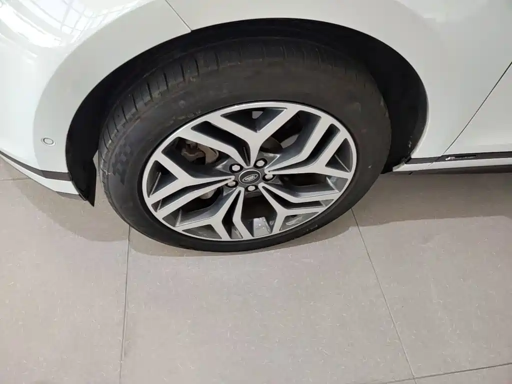 Land Rover Evoque — миниатюра 23