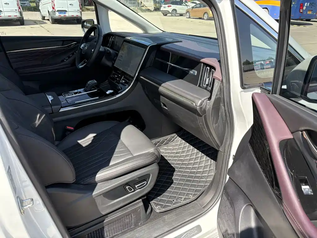 GAC Motor Trumpchi M8 — миниатюра 16