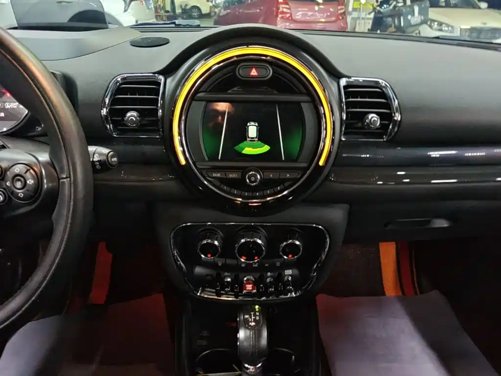 MINI Mini Clubman — миниатюра 13