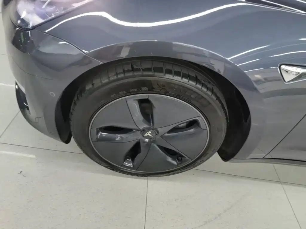 Tesla Model 3 — миниатюра 23