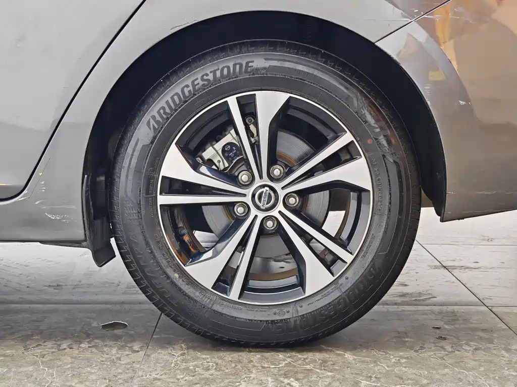 Nissan Sylphy — миниатюра 9