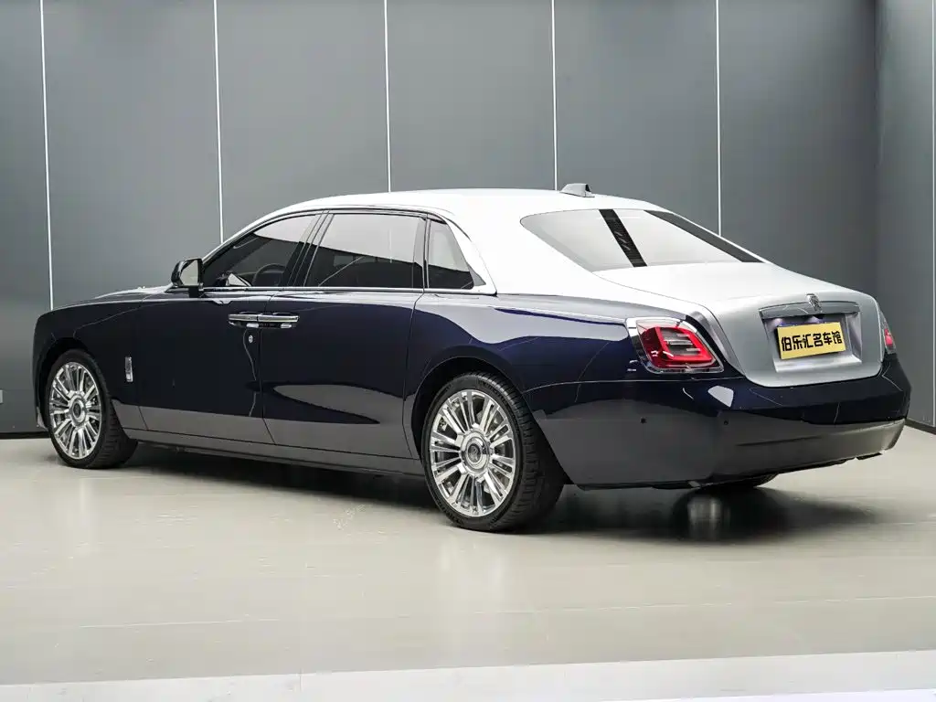 Rolls-Royce Ghost — миниатюра 5