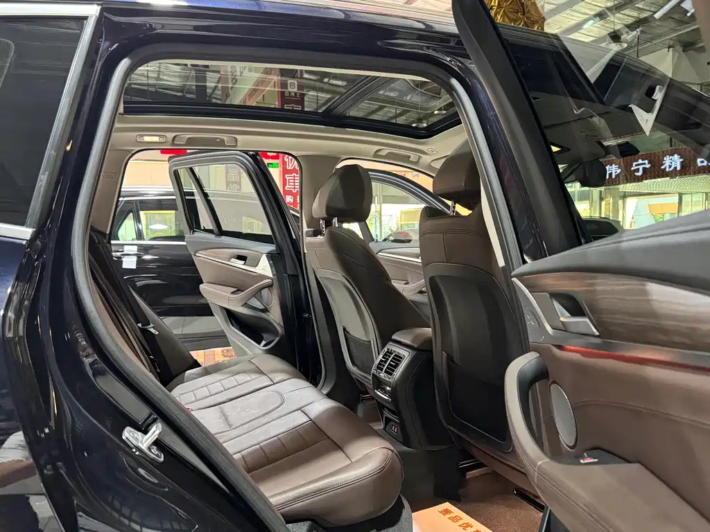 BMW X3 — миниатюра 19