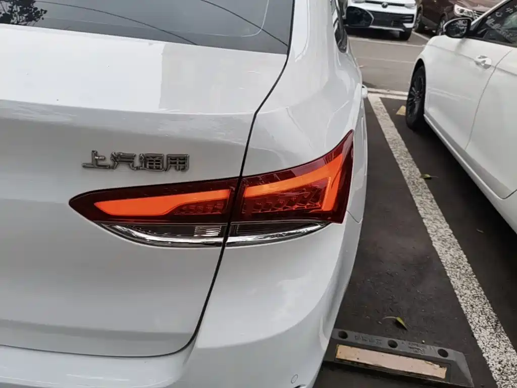 Buick Excelle — миниатюра 8