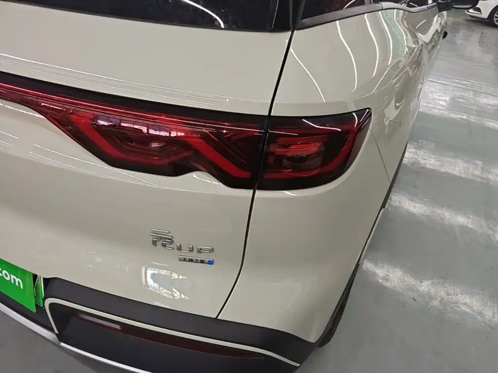 BYD Yuan UP — миниатюра 8