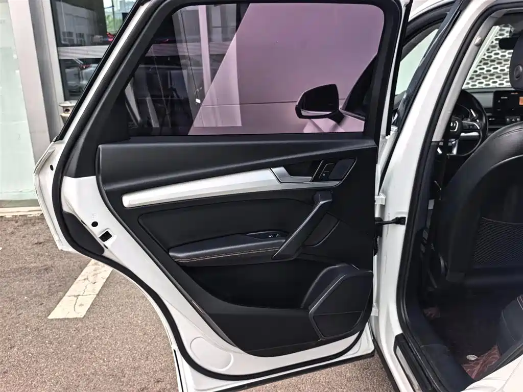 Audi Q5L — миниатюра 14