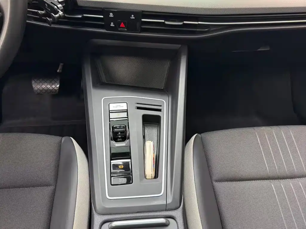 Volkswagen Golf — миниатюра 8