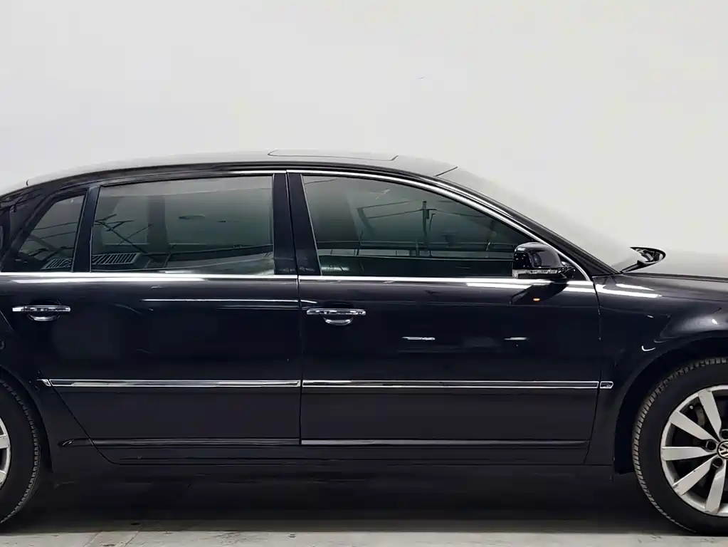 Volkswagen Phaeton — миниатюра 8