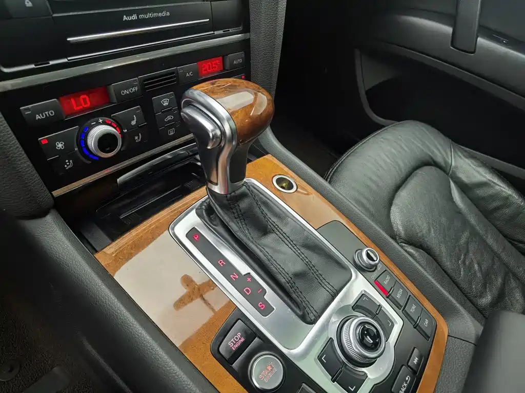Audi Q7 — миниатюра 13